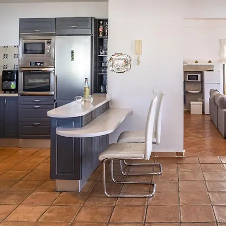 Sosha - Carpe Mundi Villa La Oliva