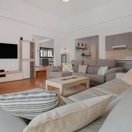 וילה Sosha - Carpe Mundi *